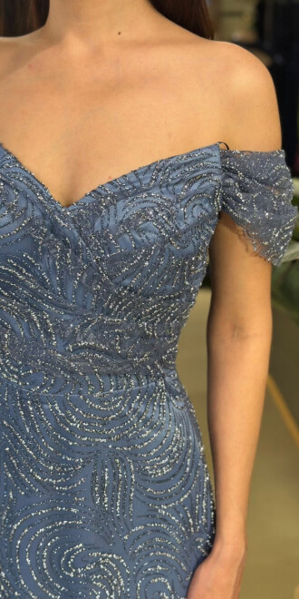 İndigo Madonna Yaka Sırt Dekolteli Düz Kesim Simli Uzun Abiye Elbise 11113-05 - 4