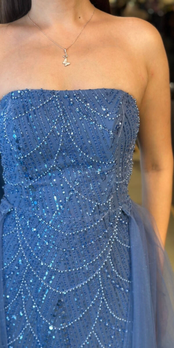 İndigo Straplez Yaka Tül Pelerin Etekli Pullu Boncuklu Uzun Abiye Elbise 7705 - 4