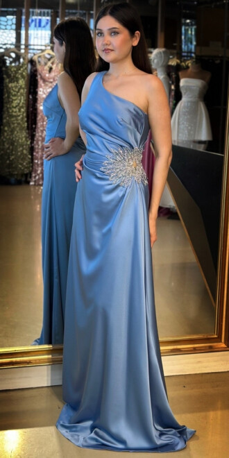 İndigo Tek Omuzlu Taş Detaylı Düz Kesim Saten Uzun Abiye Elbise 7684 - 2