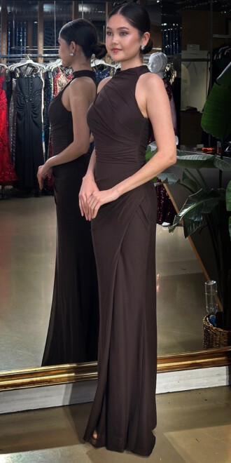 Kahverengi Halter Yaka Yırtmaçlı Düz Kesim Likralı Tül Uzun Abiye Elbise 11084-15 - 2