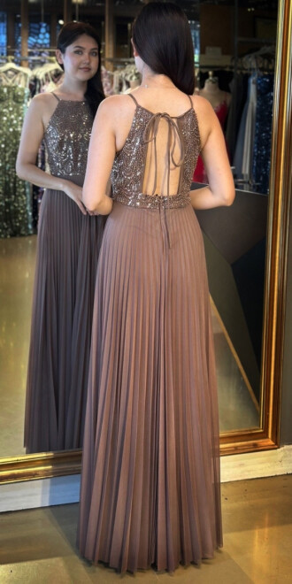 Kahverengi İnce Askılı Sırt Dekolteli Kloş Etekli Tül Uzun Abiye Elbise 11049 - 5