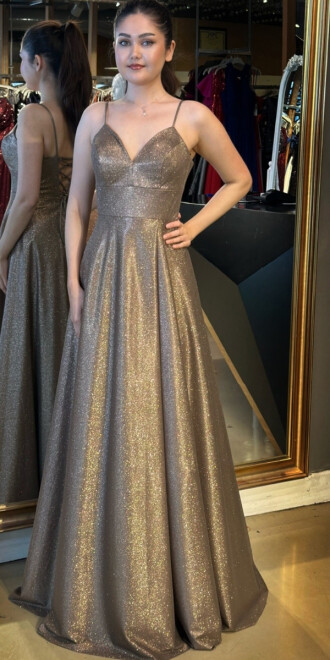 Kahverengi İp Askılı Sırt Dekolteli Anvelop Yırtmaçlı Kloş Etekli Simli Uzun Abiye Elbise 6885 