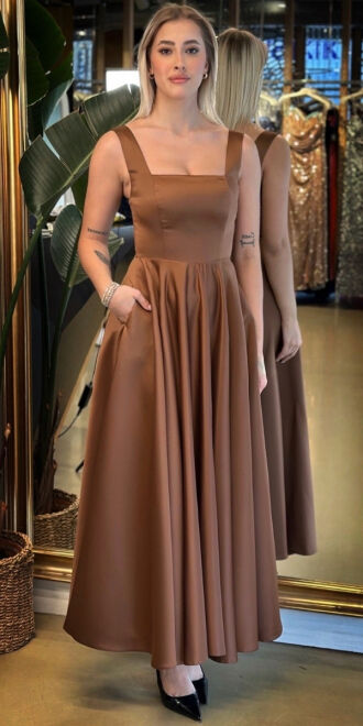 Kahverengi Kalın Askı Kloş Etekli Saten Midi Abiye Elbise 7631 