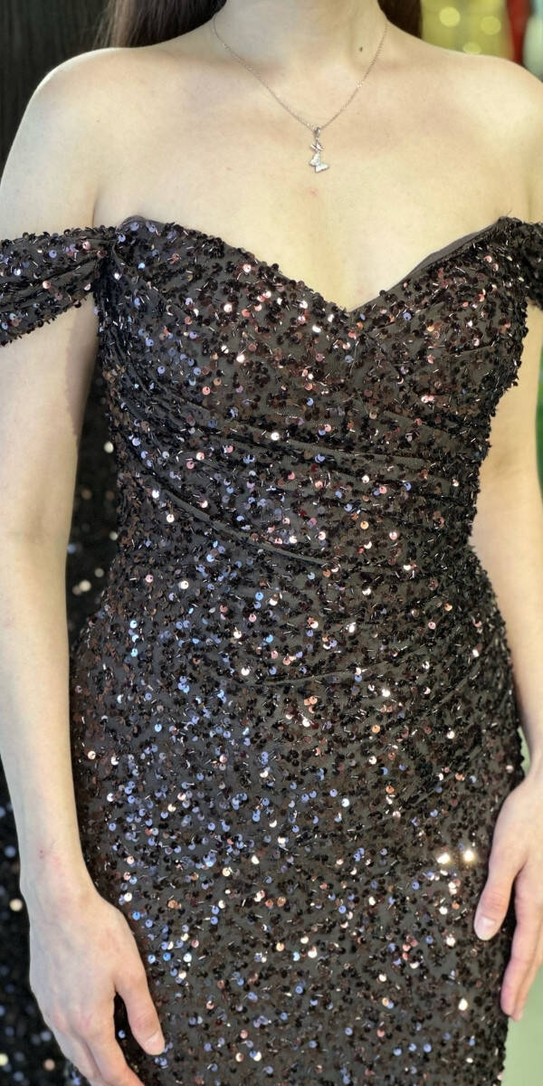 Kahverengi Madonna Yaka Düz Kesim Likralı Payet Uzun Abiye Elbise 11085-09 - 4