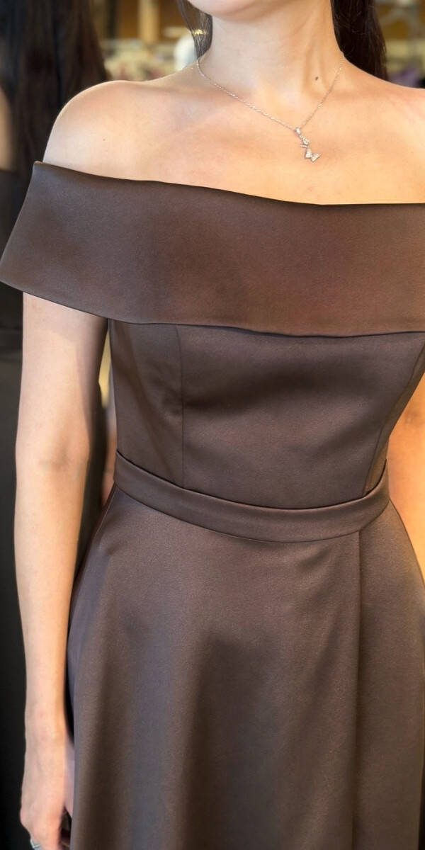 Kahverengi Madonna Yaka Kloş Etekli Saten Uzun Abiye Elbise 11067 - 4