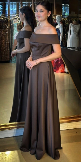 Kahverengi Madonna Yaka Kloş Etekli Saten Uzun Abiye Elbise 11067 - 2