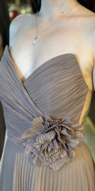 Kahverengi Straplez Yaka Çiçek Detaylı Kloş Etekli Tül Uzun Abiye Elbise 11003 - 4