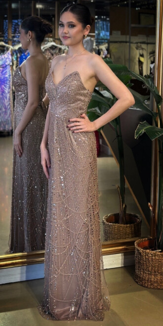 Kahverengi Straplez Yaka Sırt Dekolteli Düz Kesim Pullu Boncuklu Uzun Abiye Elbise 11036-04 - 2