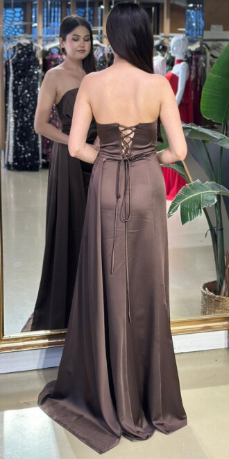 Kahverengi Straplez Yaka Sırt Dekolteli Düz Kesim Saten Uzun Abiye Elbise 11131-07 - 5