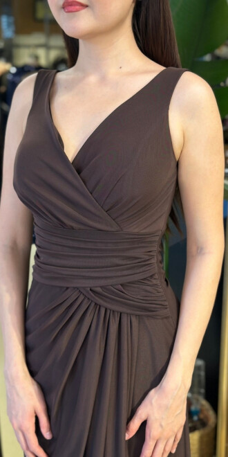 Kahverengi V Yaka Kalın Askı Anvelop Yırtmaçlı Düz Kesim Likralı Tül Uzun Abiye Elbise 11123-09 - 4