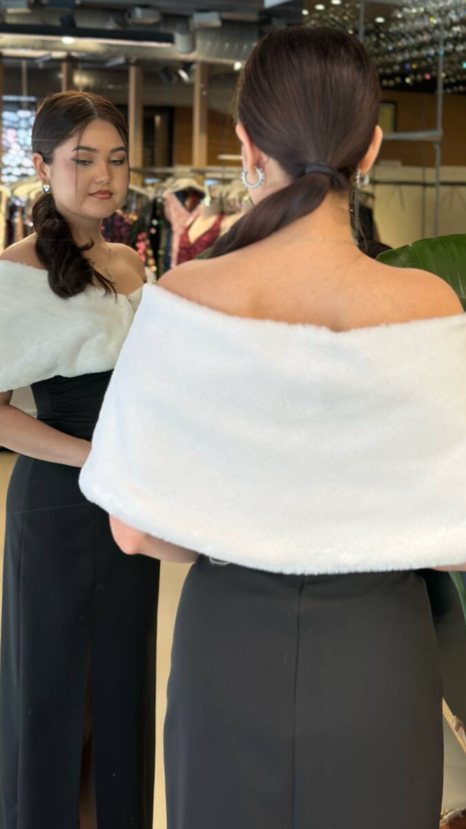 Kırık Beyaz Madonna Yaka Tay Tüyü Bolero 11170-02 - 3