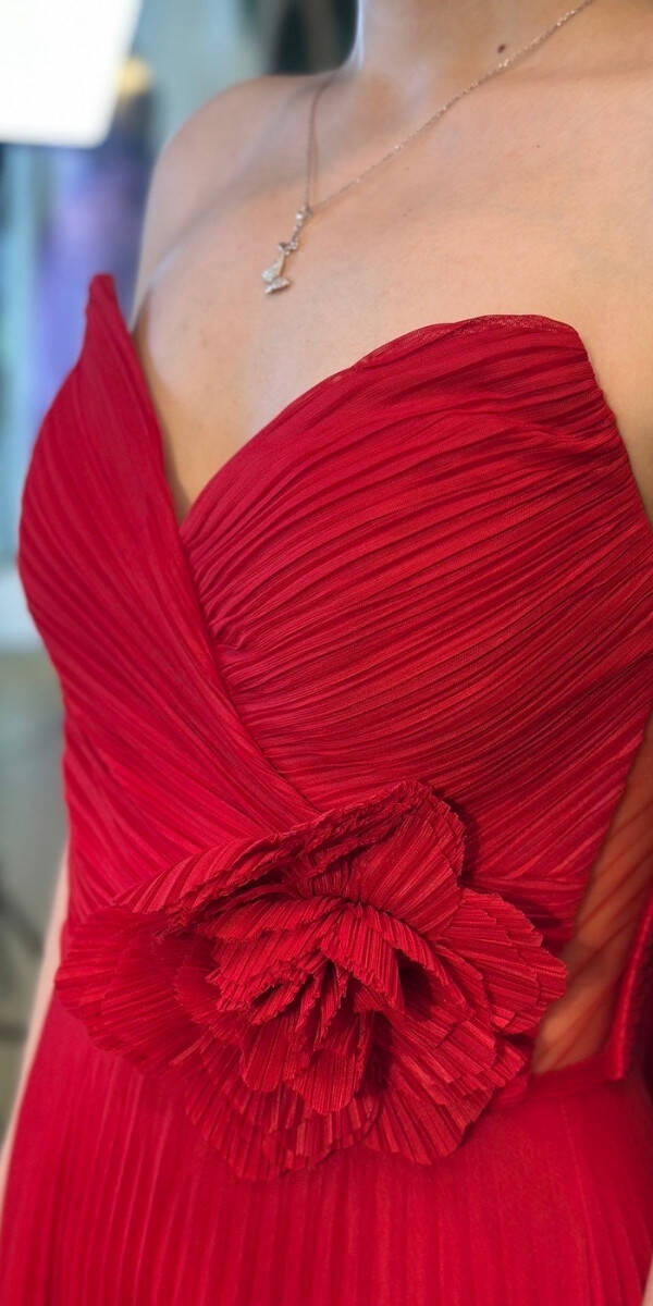 Kırmızı Straplez Yaka Çiçek Detaylı Kloş Etekli Tül Uzun Abiye Elbise 11003 - 5