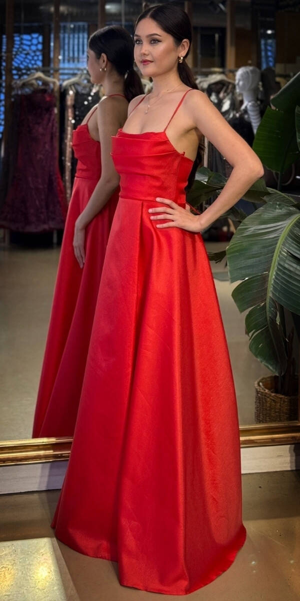 Kırmızı Degaje Yaka İp Askılı Sırt Dekolteli Kloş Etekli Saten Uzun Abiye Elbise 11104-03 - 2