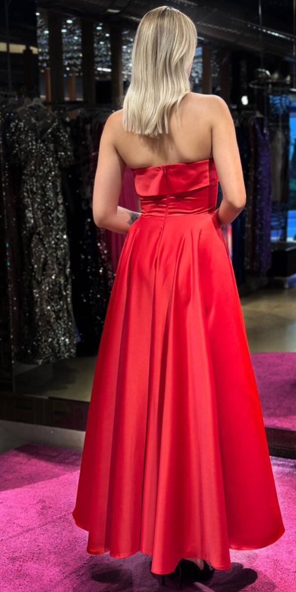 Kırmızı Straplez Yaka Kloş Etekli Saten Midi Abiye Elbise 7647 - 5