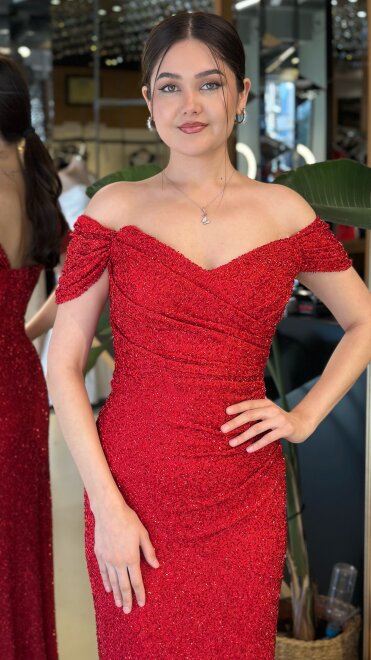 Kırmızı Madonna Yaka Düz Kesim Likralı Pullu Boncuklu Uzun Abiye Elbise 11023-09 - 3