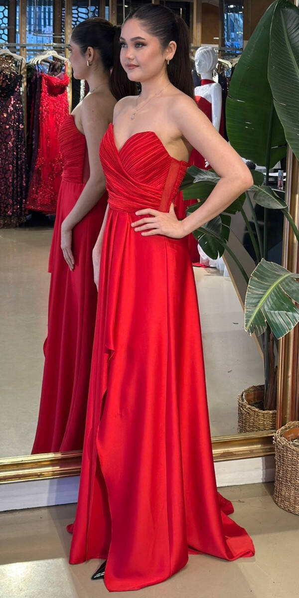 Kırmızı Straplez Yaka Anvelop Yırtmaçlı Kloş Etekli Saten Uzun Abiye Elbise 11095-03 - 2