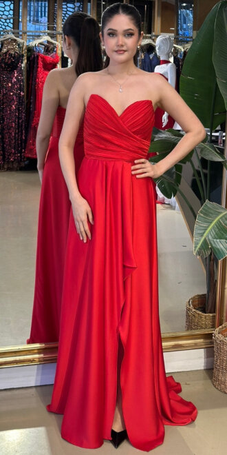 Kırmızı Straplez Yaka Anvelop Yırtmaçlı Kloş Etekli Saten Uzun Abiye Elbise 11095-03 - 1