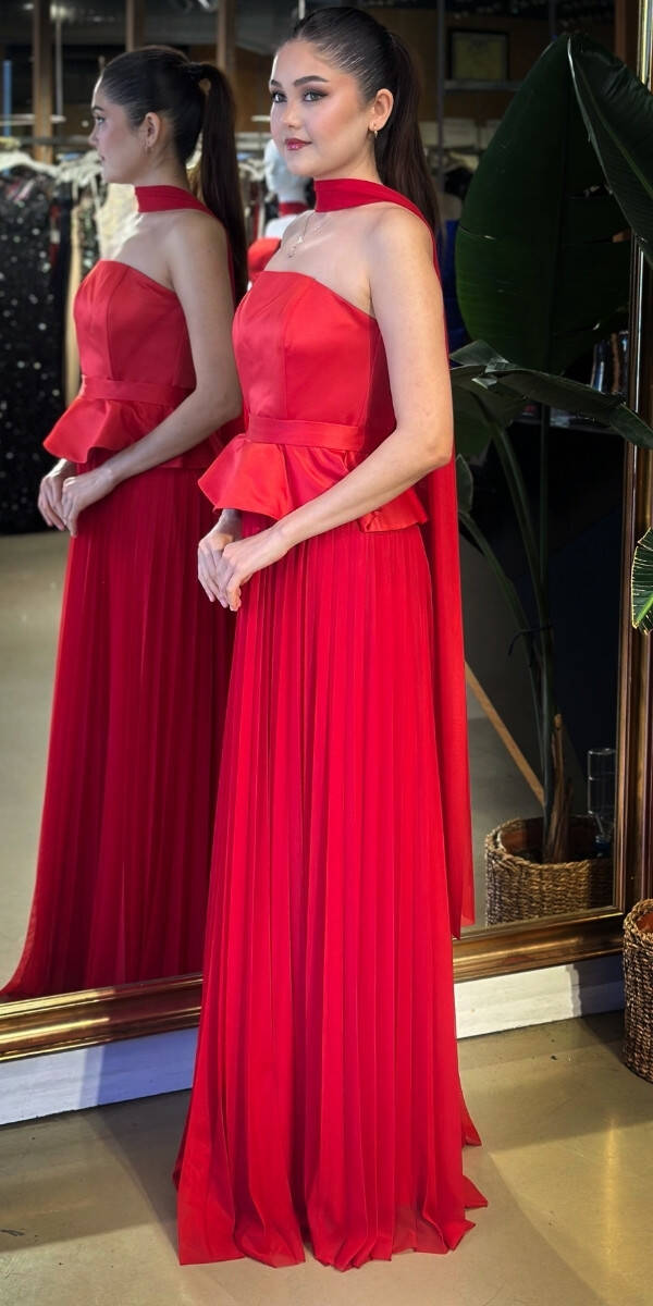 Kırmızı Straplez Yaka Sırt Dekolteli Kloş Etekli Şifon Uzun Abiye Elbise 11140-03 - 2