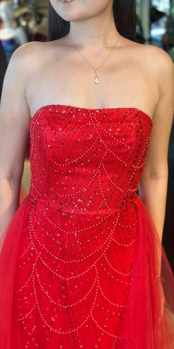 Kırmızı Straplez Yaka Tül Pelerin Etekli Pullu Boncuklu Uzun Abiye Elbise 7705 - 4