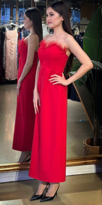 Kırmızı Straplez Yaka Tuy Detaylı Yırtmaçlı Düz Kesim Likralı Krep Midi Abiye Elbise 7765 - 2