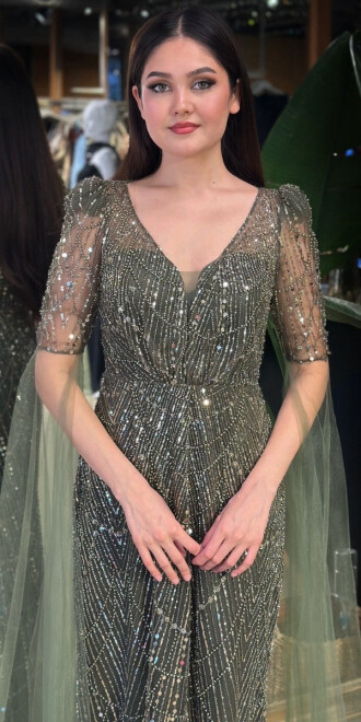 Koyu Olive V Yaka Kısa Kollu Pelerin Düz Kesim Pullu Boncuklu Uzun Abiye Elbise 7713 - 3