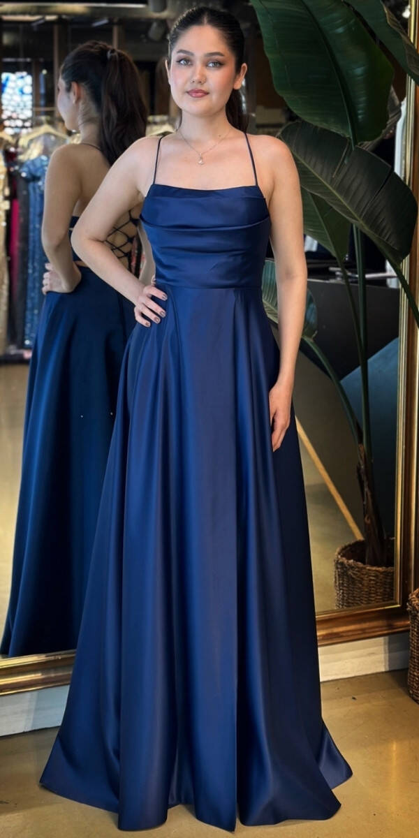Lacivert İp Askılı Sırt Dekolteli Kloş Etekli Saten Uzun Abiye Elbise 7764 - 1