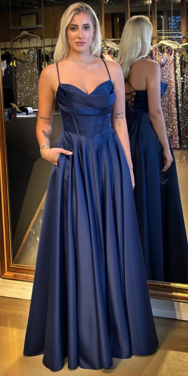 Lacivert İp Askılı Sırt Dekolteli Kloş Etekli Saten Uzun Abiye Elbise 7783 - 1