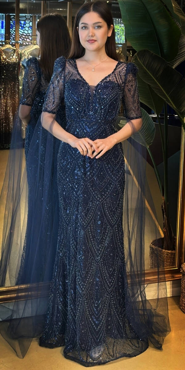 Lacivert Kısa Kollu Pelerin Aksesuarlı Düz Kesim Pullu Boncuklu Uzun Abiye Elbise 7713 - 1