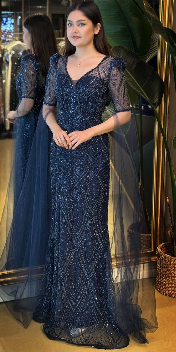 Lacivert Kısa Kollu Pelerin Aksesuarlı Düz Kesim Pullu Boncuklu Uzun Abiye Elbise 7713 - 2