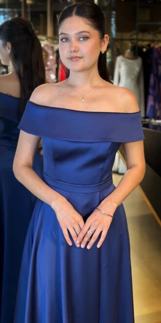 Lacivert Madonna Yaka Kloş Etekli Saten Uzun Abiye Elbise 11067 - 3