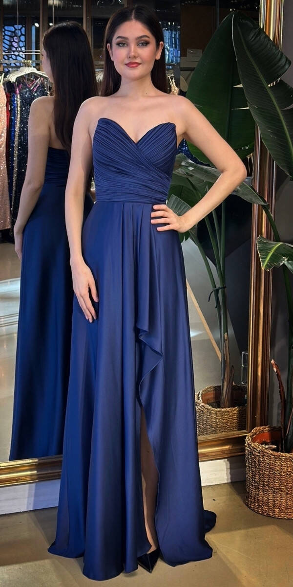 Lacivert Straplez Yaka Anvelop Yırtmaçlı Kloş Etekli Saten Uzun Abiye Elbise 11095-12 - 1