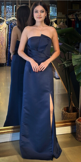 Lacivert Straplez Yaka Sırt Dekolteli Yırtmaçlı Düz Kesim Saten Uzun Abiye Elbise 11102-04 