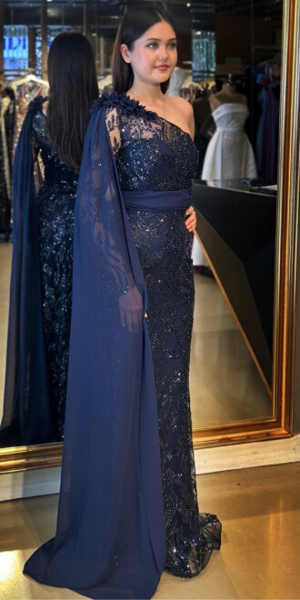 Lacivert Tek Omuzlu Çiçek Detaylı Düz Kesim Pullu Boncuklu Uzun Abiye Elbise 7704 - 2