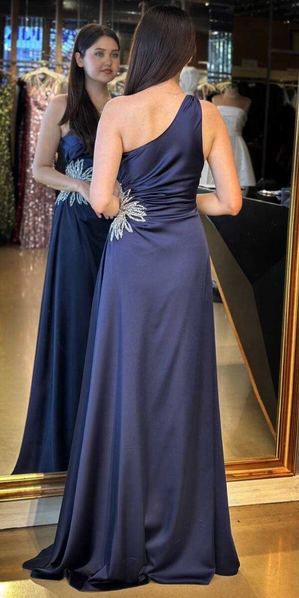 Lacivert Tek Omuzlu Taş Detaylı Düz Kesim Saten Uzun Abiye Elbise 7684 - 5