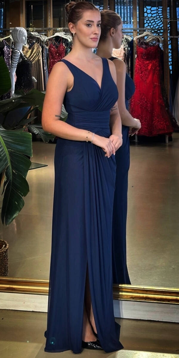 Lacivert V Yaka Kalın Askı Anvelop Yırtmaçlı Düz Kesim Likralı Tül Uzun Abiye Elbise 11123-04 - 2