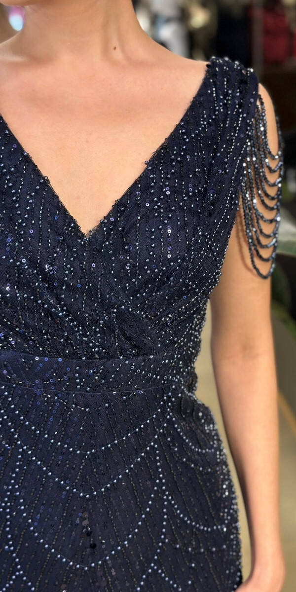 Lacivert V Yaka Kalın Askı Boncuk İşlemeli Düz Kesim Pullu Boncuklu Uzun Abiye Elbise 11138-02 - 4