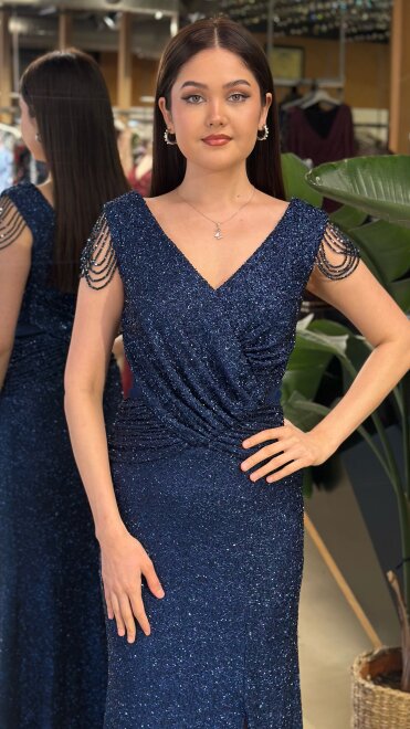 Lacivert V Yaka Kalın Askı Yırtmaçlı Düz Kesim Likralı Pullu Boncuklu Uzun Abiye Elbise 11179-03 - 4