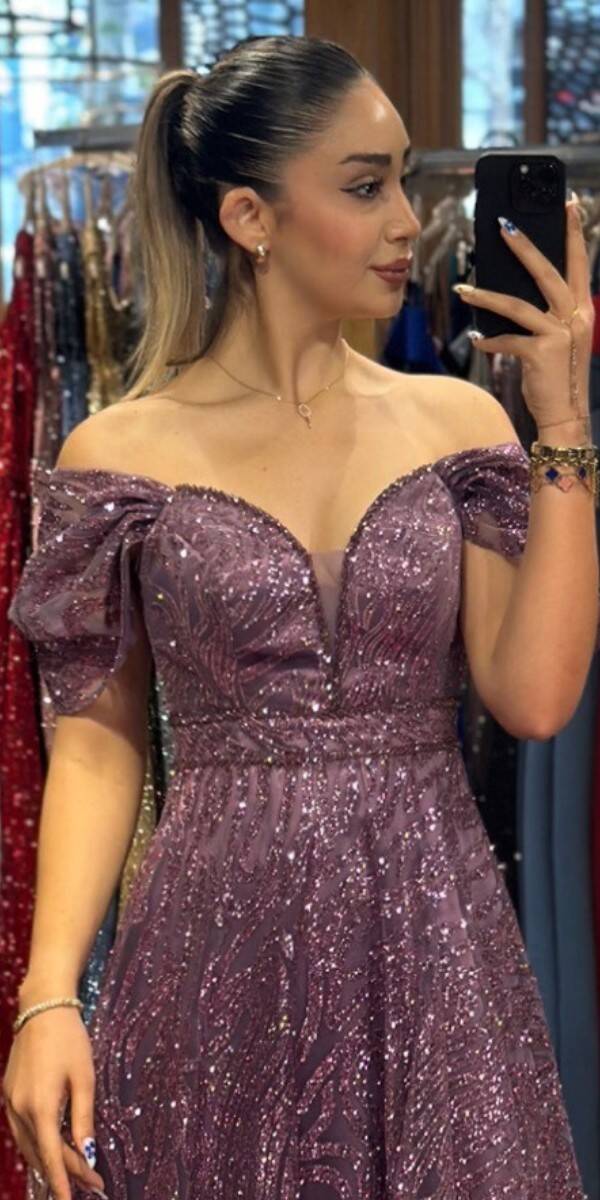 Lavanta Boncuk İşlemeli Madonna Yaka Kloş Etekli Simli Uzun Abiye Elbise 7547 - 2