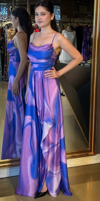 Lavanta Degaje Yaka İp Askılı Sırt Dekolteli Yırtmaçlı Kloş Desenli Uzun Abiye Elbise 11082-03 - 2