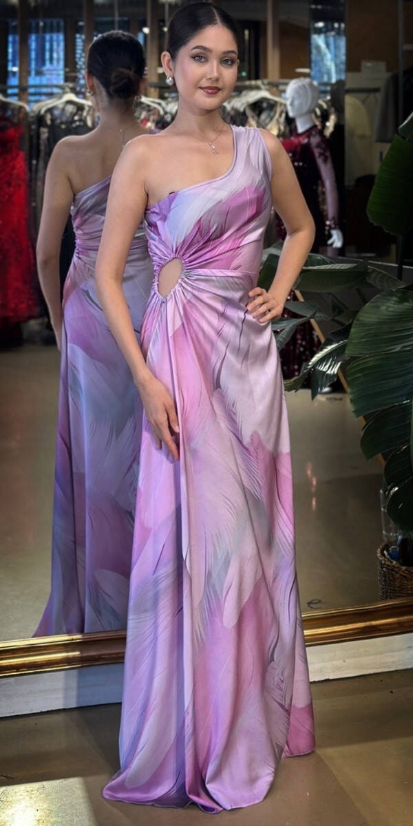 Lavanta Tek Kollu Bel Dekolteli Kloş Etekli Saten Uzun Abiye Elbise 11077-01 - 1