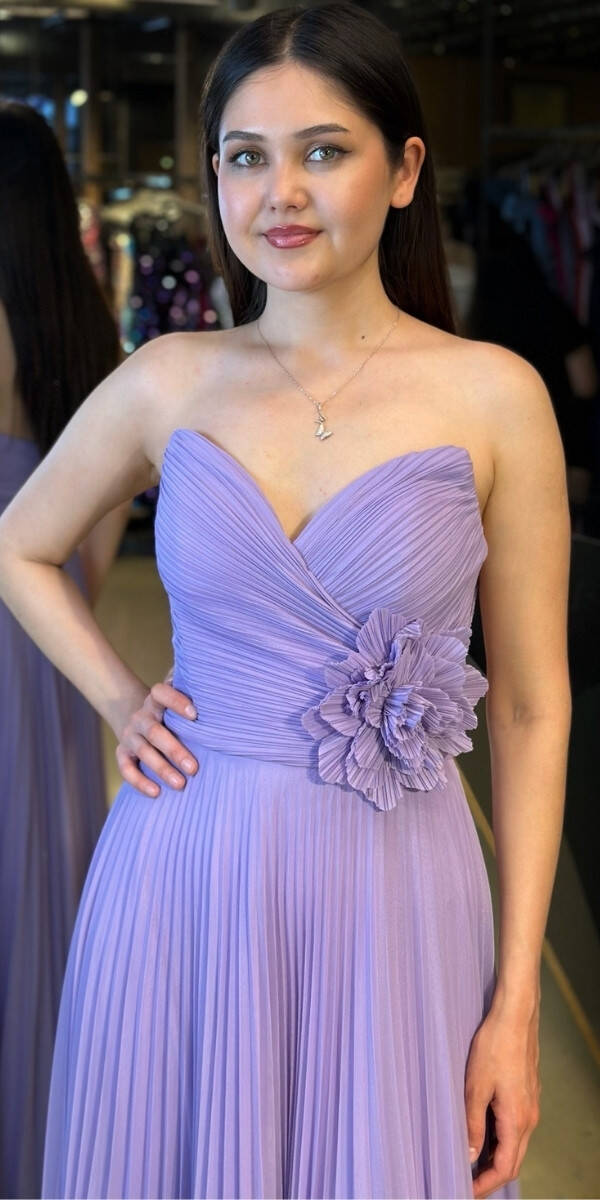 Lila Straplez Yaka Çiçek Detaylı Kloş Etekli Tül Uzun Abiye Elbise 11003 - 3