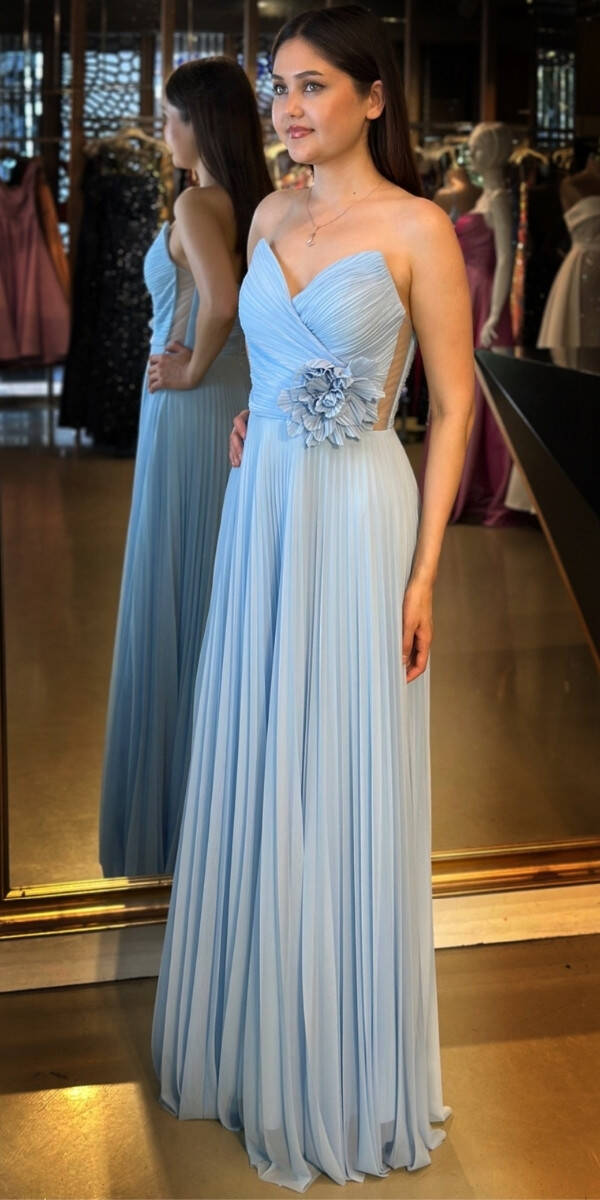 Mavi Straplez Yaka Çiçek Detaylı Kloş Etekli Tül Uzun Abiye Elbise 11003 - 2