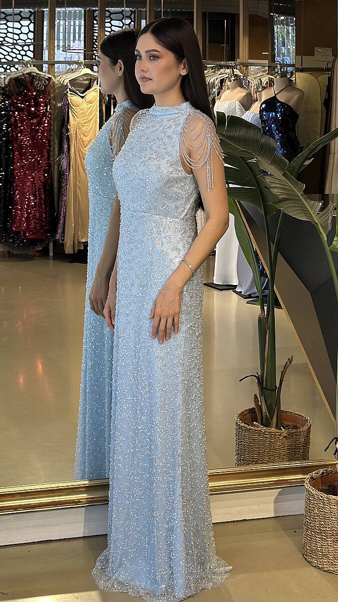 Mavi Halter Yaka Boncuk İşlemeli Düz Kesim Pullu Boncuklu Uzun Abiye Elbise 20-11154 - 2