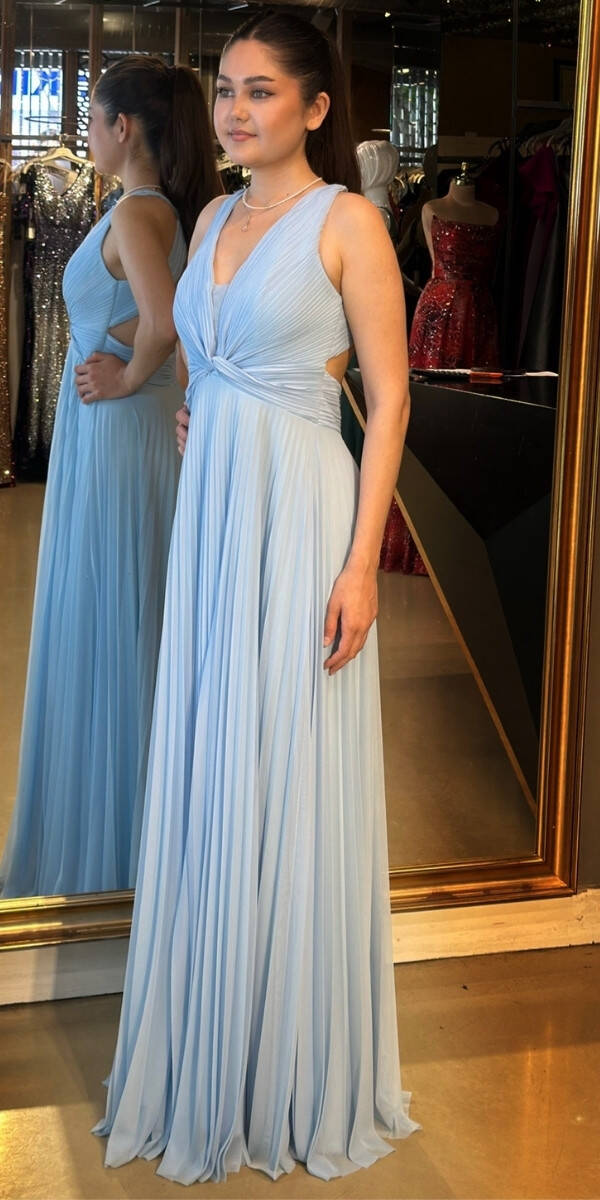 Mavi Kalın Askı Sırt Dekolteli Kloş Etekli Şifon Tül Uzun Abiye Elbise 7645 - 2
