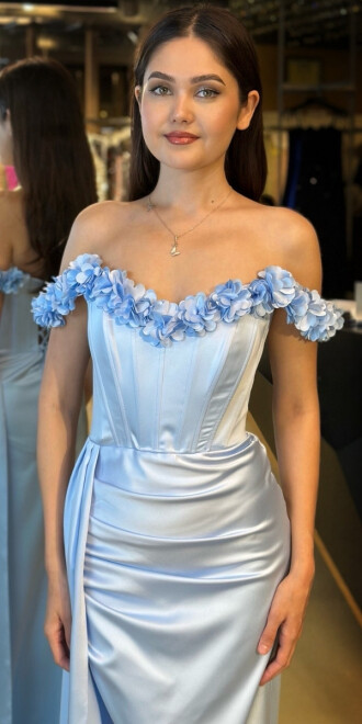 Mavi Madonna Yaka Çiçek Detaylı Sırt Dekolteli Düz Kesim Saten Uzun Abiye Elbise 11065 - 3