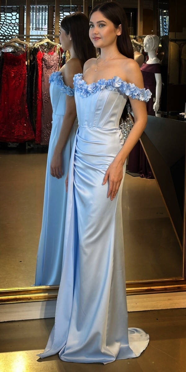 Mavi Madonna Yaka Çiçek Detaylı Sırt Dekolteli Düz Kesim Saten Uzun Abiye Elbise 11065 - 2