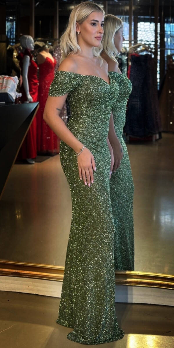 Olive Madonna Yaka Düz Kesim Pullu Boncuklu Uzun Abiye Elbise 11023 - 2