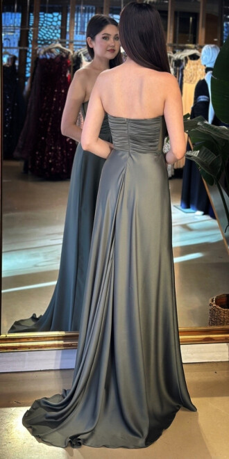 Olive Straplez Yaka Anvelop Yırtmaçlı Kloş Etekli Saten Uzun Abiye Elbise 11095-10 - 5