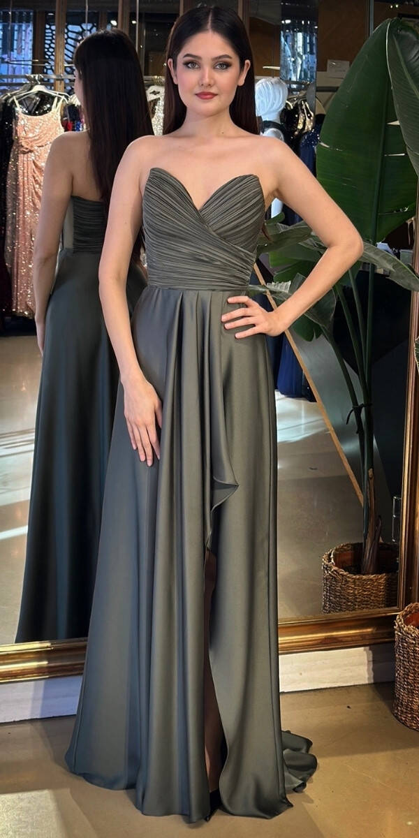 Olive Straplez Yaka Anvelop Yırtmaçlı Kloş Etekli Saten Uzun Abiye Elbise 11095-10 - 1