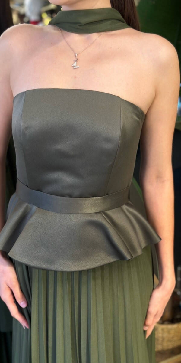 Olive Straplez Yaka Sırt Dekolteli Kloş Etekli Şifon Uzun Abiye Elbise 11140-05 - 3